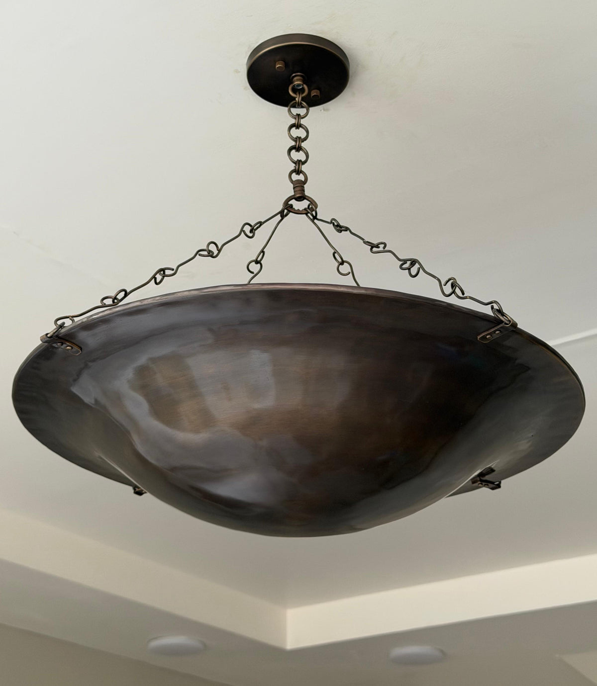 Black antique brass chandelier – close-up finish detail